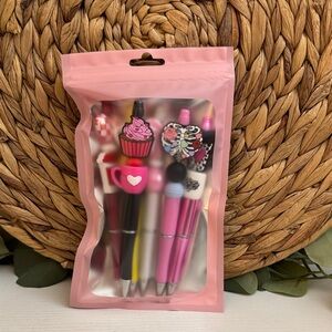 🆕 Valentine’s Beaded Pens Set Of 6